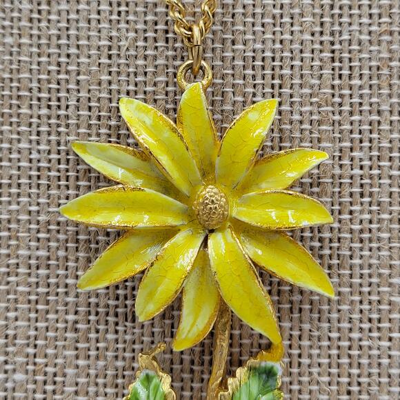Yellow Daisy Flower Pendant Necklace Gold Tone Chain Enamel Fashion Accessories - Picture 4 of 12